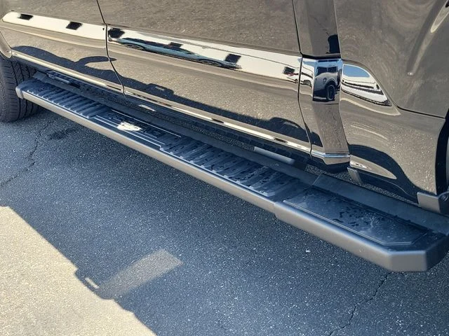 New 2026 Agate Black Metallic Ford Lariat image 10