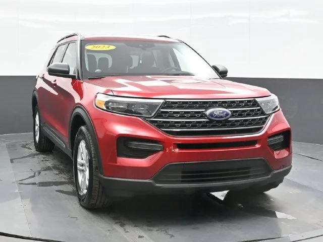 Used 2023 Red Ford XLT image 6