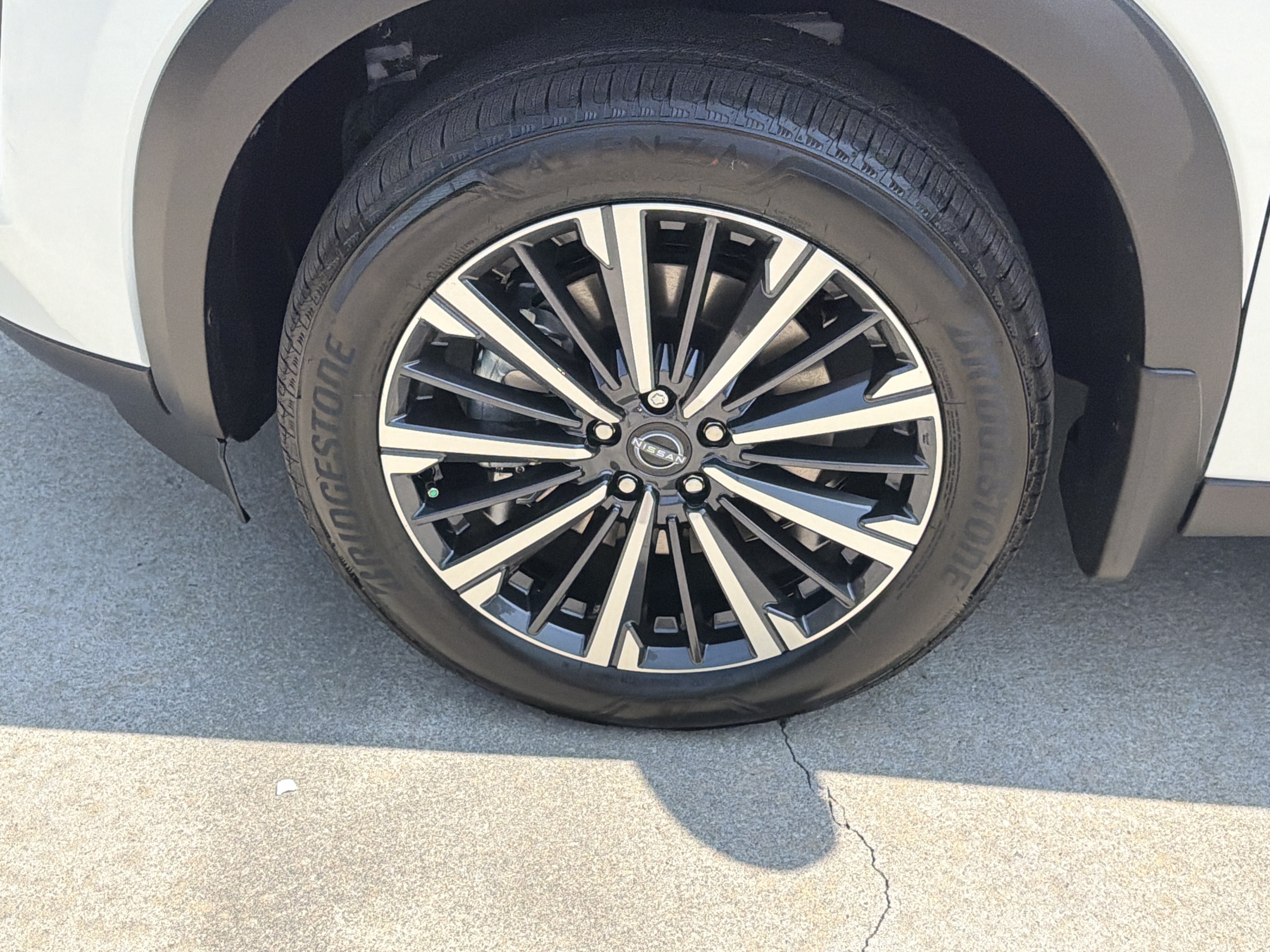 New 2026 Everest White Pearl Tricoat Nissan Platinum image 12