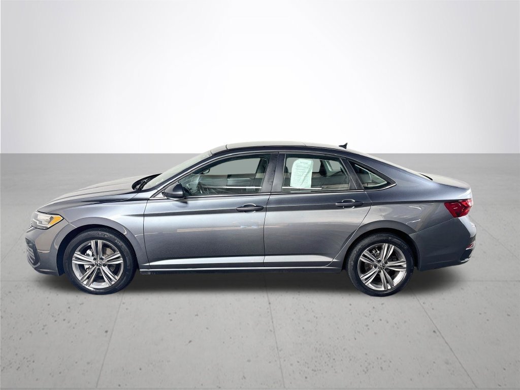 Certified Used 2024 Platinum Gray Metallic Volkswagen 1.5T SE image 10