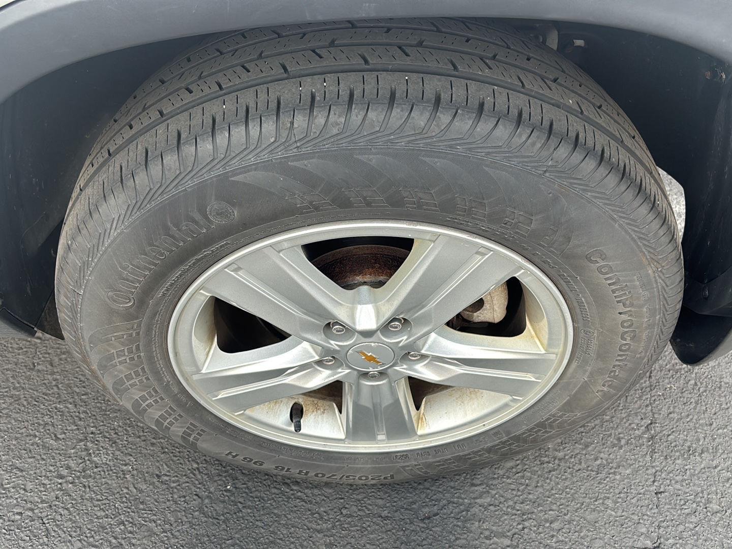 Used 2020 Wh Chevrolet  image 4