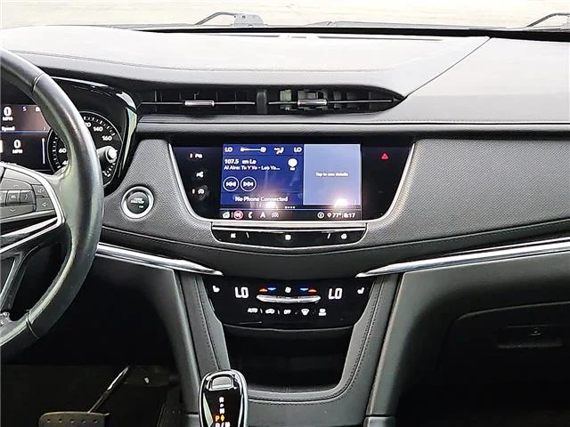 Used 2020 Grey Cadillac Premium Luxury Front-wheel Drive image 10