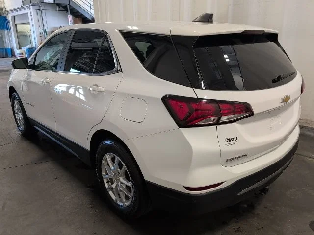 Used 2022 Summit White Chevrolet LT image 6