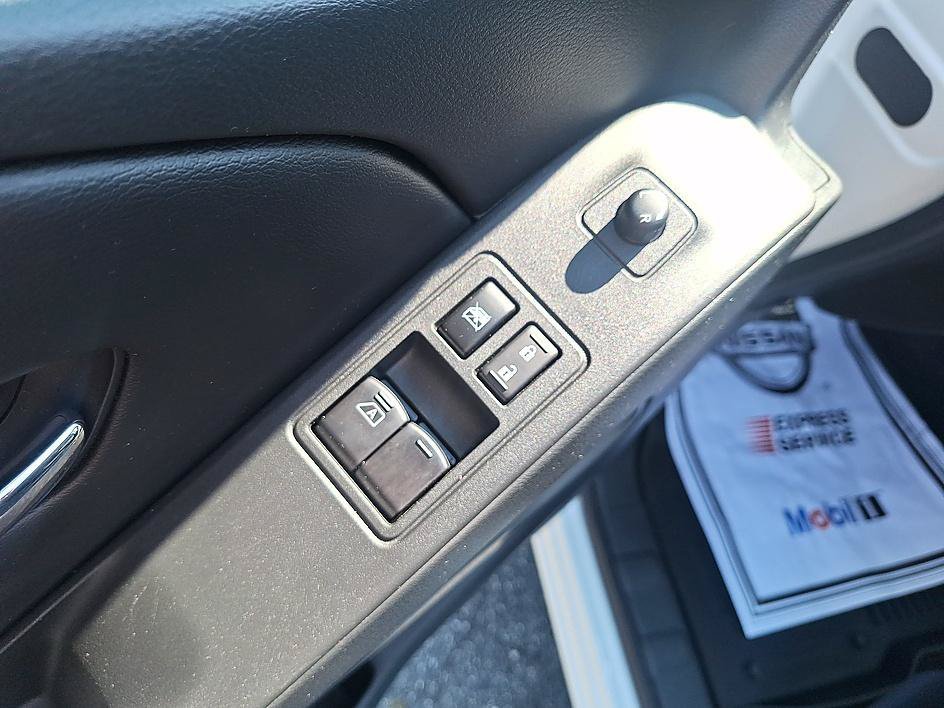 Used 2025 Glacier White Nissan SV image 10