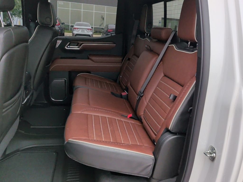 Used 2025 White Frost Tri-Coat GMC Denali Ultimate image 38