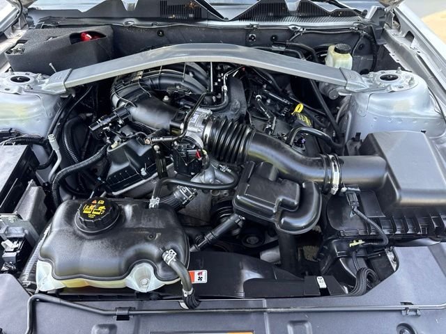 Used 2014 Silver Ford V6 image 16