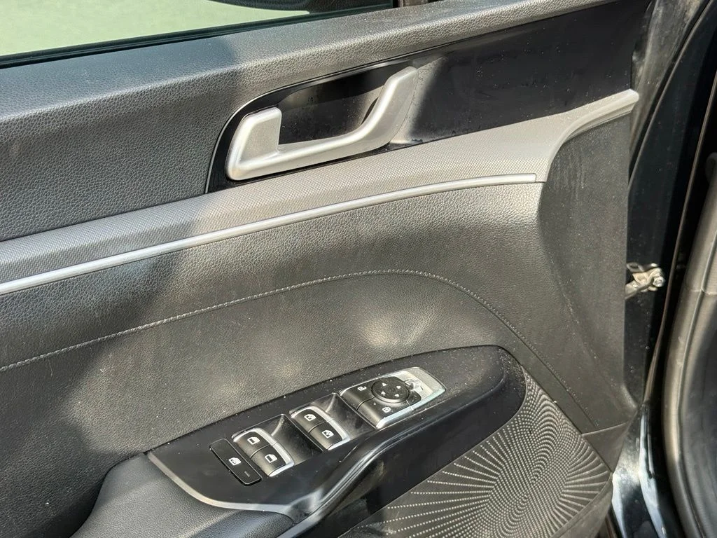 Used 2021 Black Kia GT-Line image 11