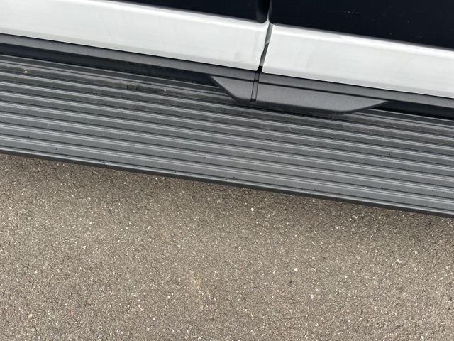 New 2026 Oxford White Ford Passenger Van XL image 10