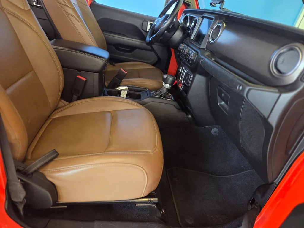 Used 2020 Punkn Metallic Clearcoat Jeep Rubicon image 20