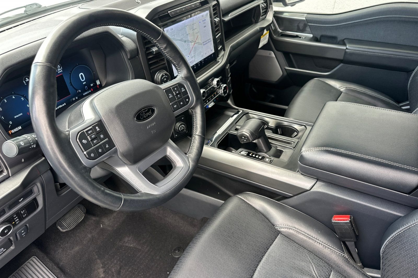 Used 2024 White Ford Lariat image 9