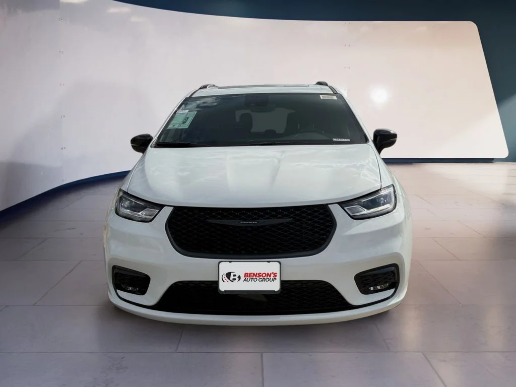 New 2026 White Chrysler Limited image 8