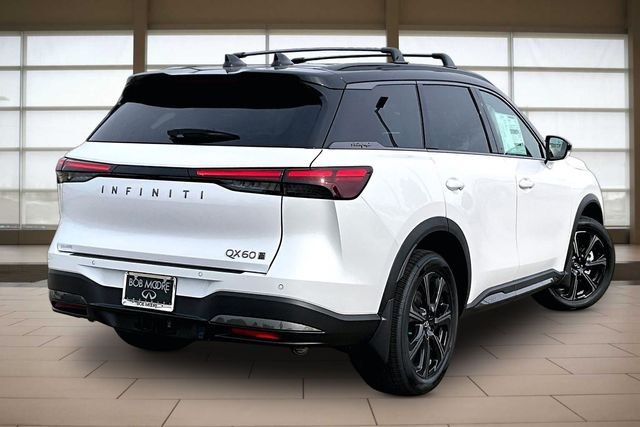 New 2027 2T RAD WHT INFINITI Autograph image 2