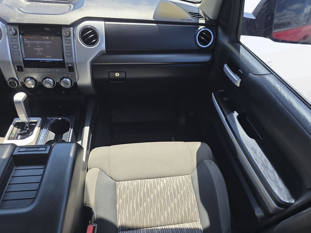 2019 Toyota Tundra SR5 - Photo 16