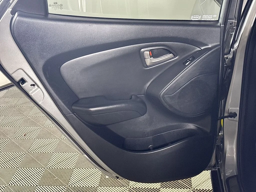 Used 2010 Gray Hyundai Limited image 20