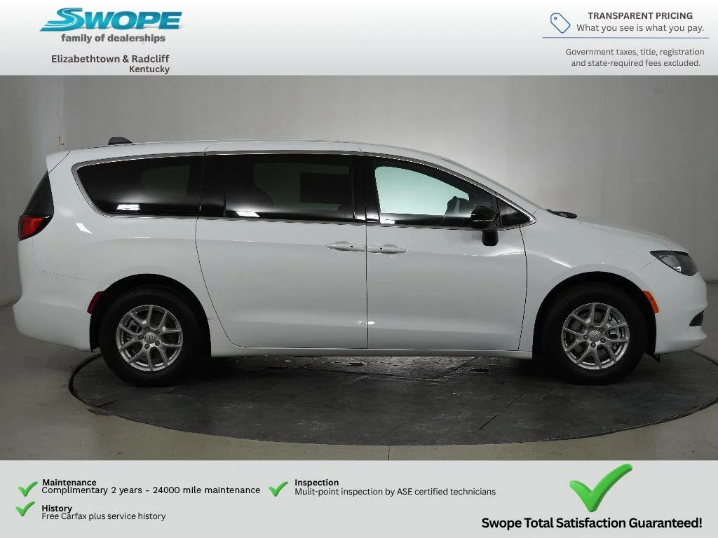 New 2026 Bright White Clear-Coat Exterior Paint Chrysler LX image 2