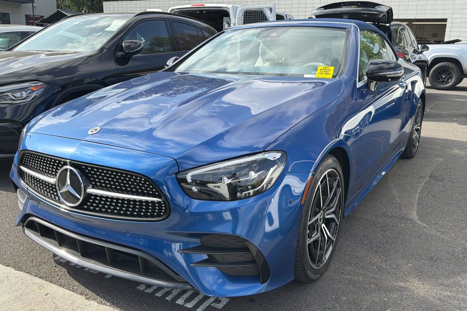 2023 Mercedes-Benz E-Class E450 Cabriolet's photo