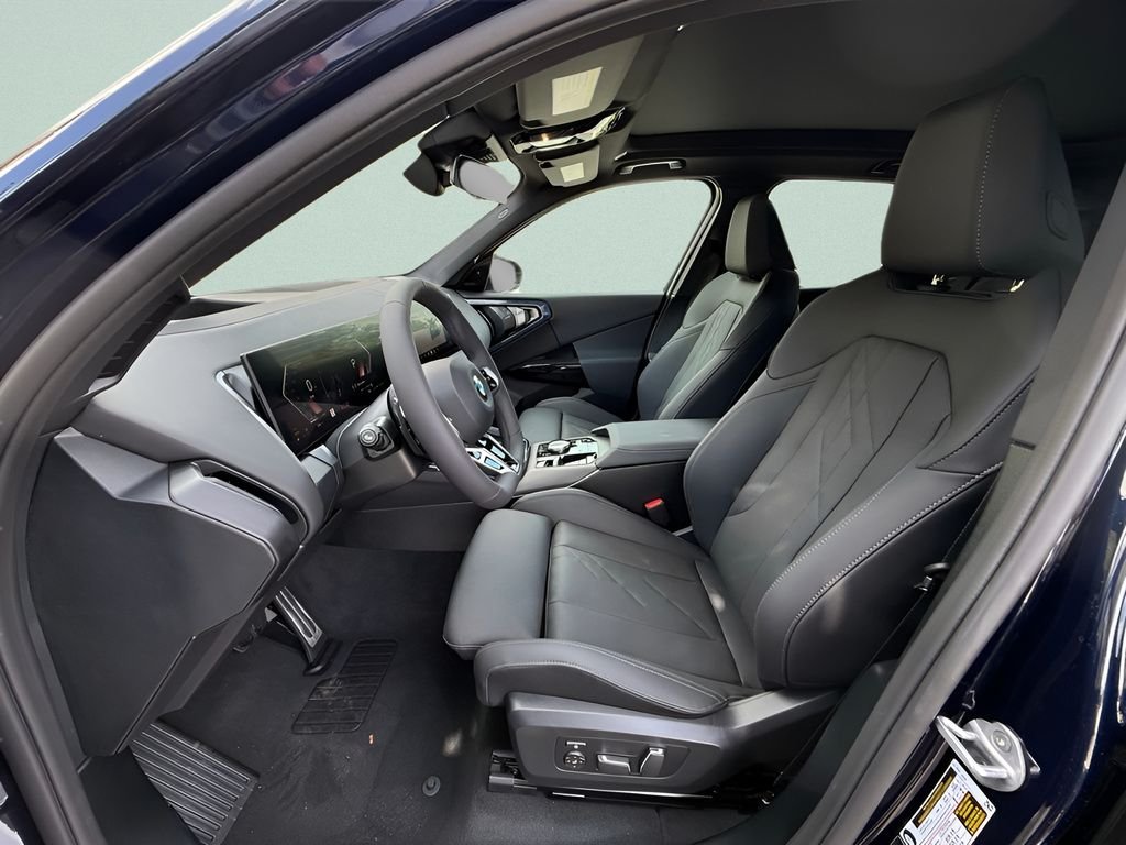 New 2026 Tanzanite Blue II Metallic BMW 30 xDrive image 7