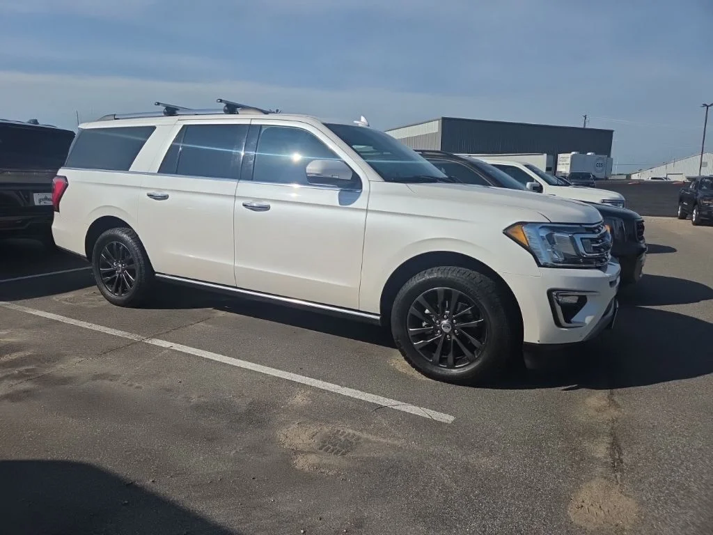 Used 2019 White Platinum Tri-Coat Metallic Ford Limited image 7