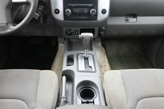 Used 2015 Black Nissan SV image 20