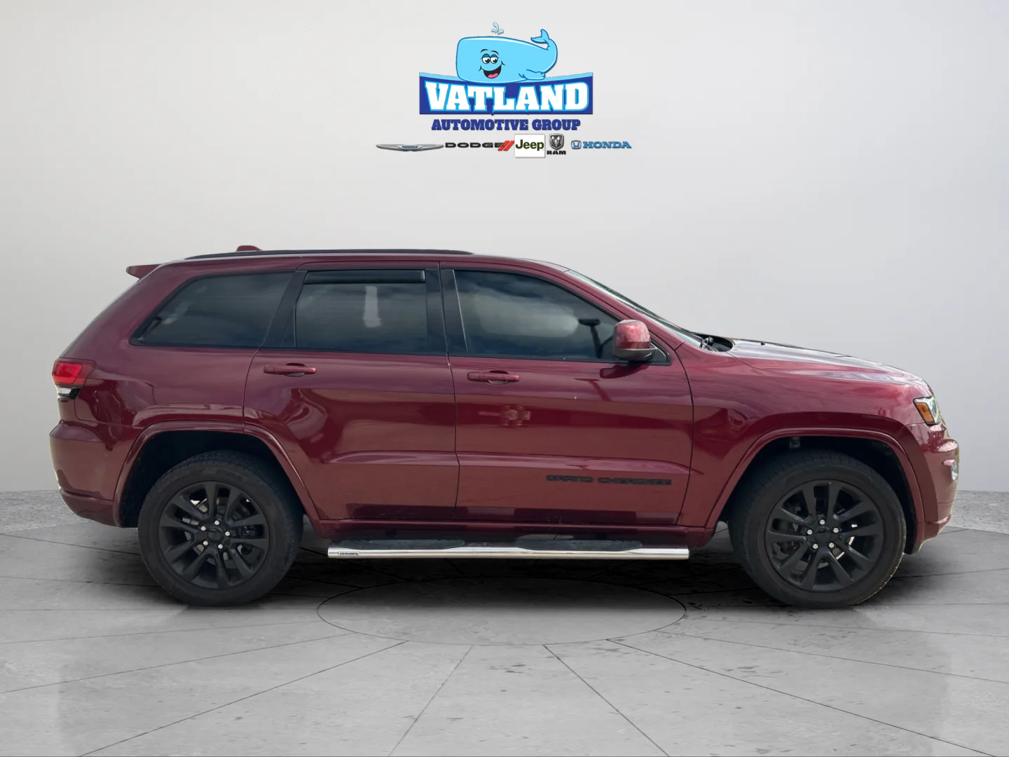 Used 2020 Velvet Jeep Altitude image 6