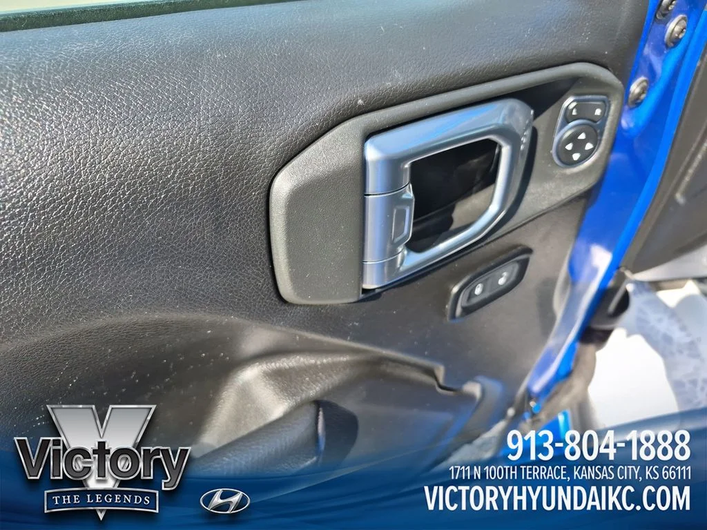 Used 2025 Blue Jeep Rubicon image 11