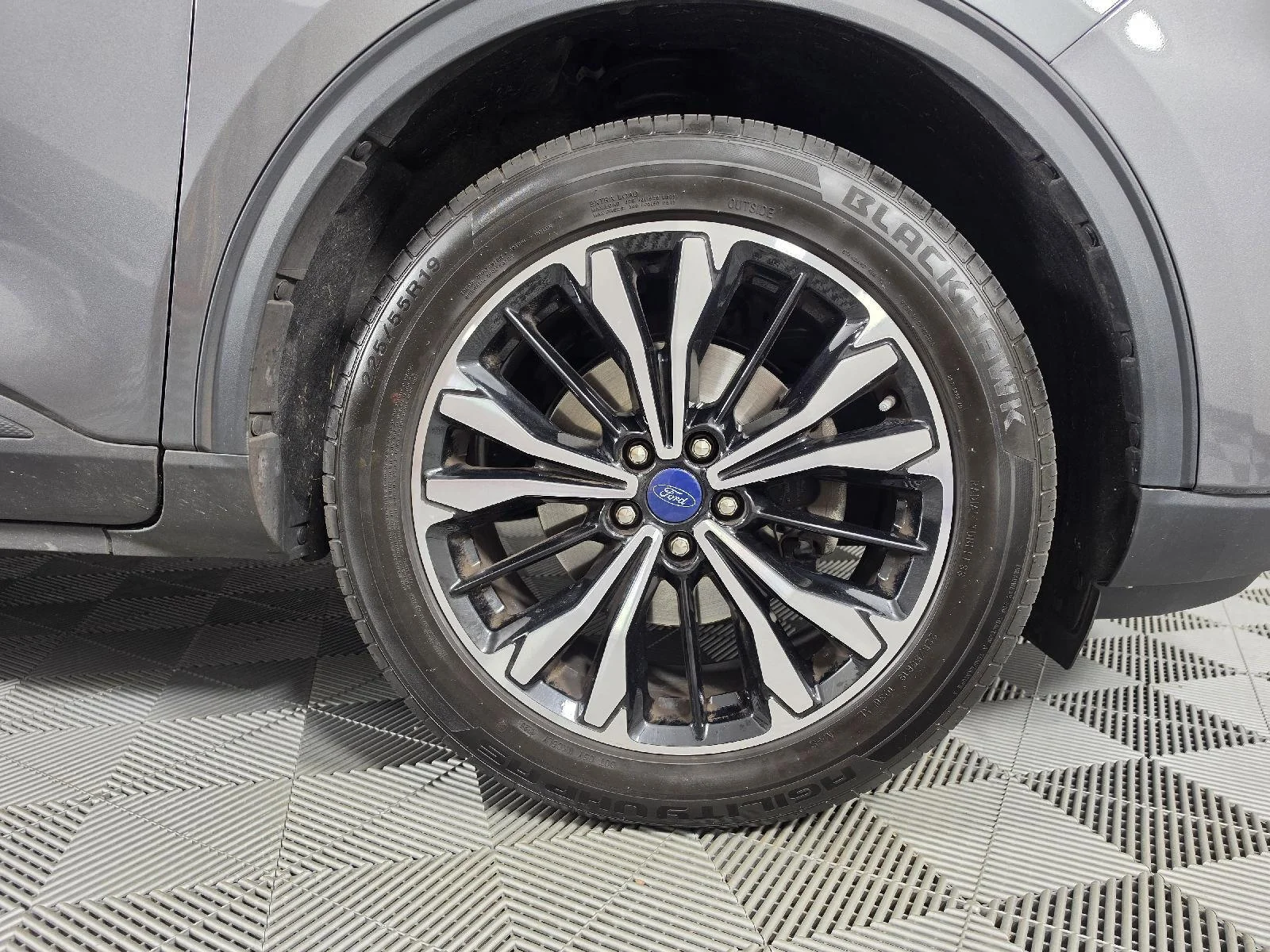 Used 2022 Carbonized Gray Ford SE image 13