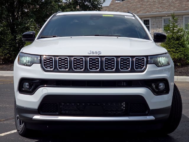New 2026 Bright White Clear-Coat Exterior Paint Jeep Limited image 3