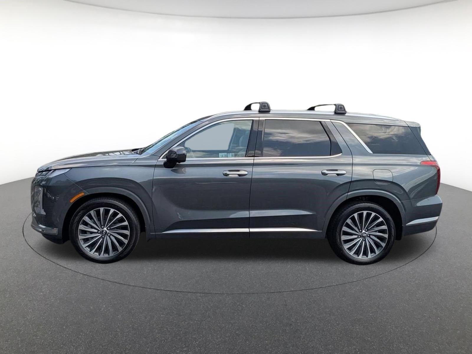 Used 2025 Steel Graphite Hyundai Calligraphy image 8