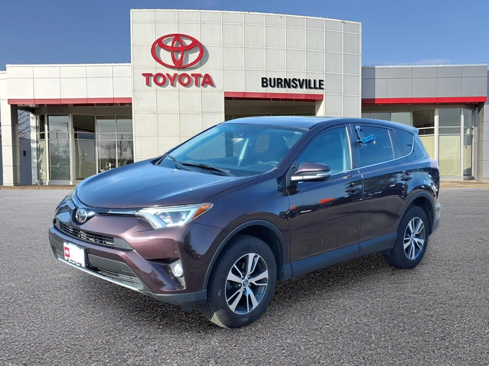 Used 2018 Black Toyota XLE image 8
