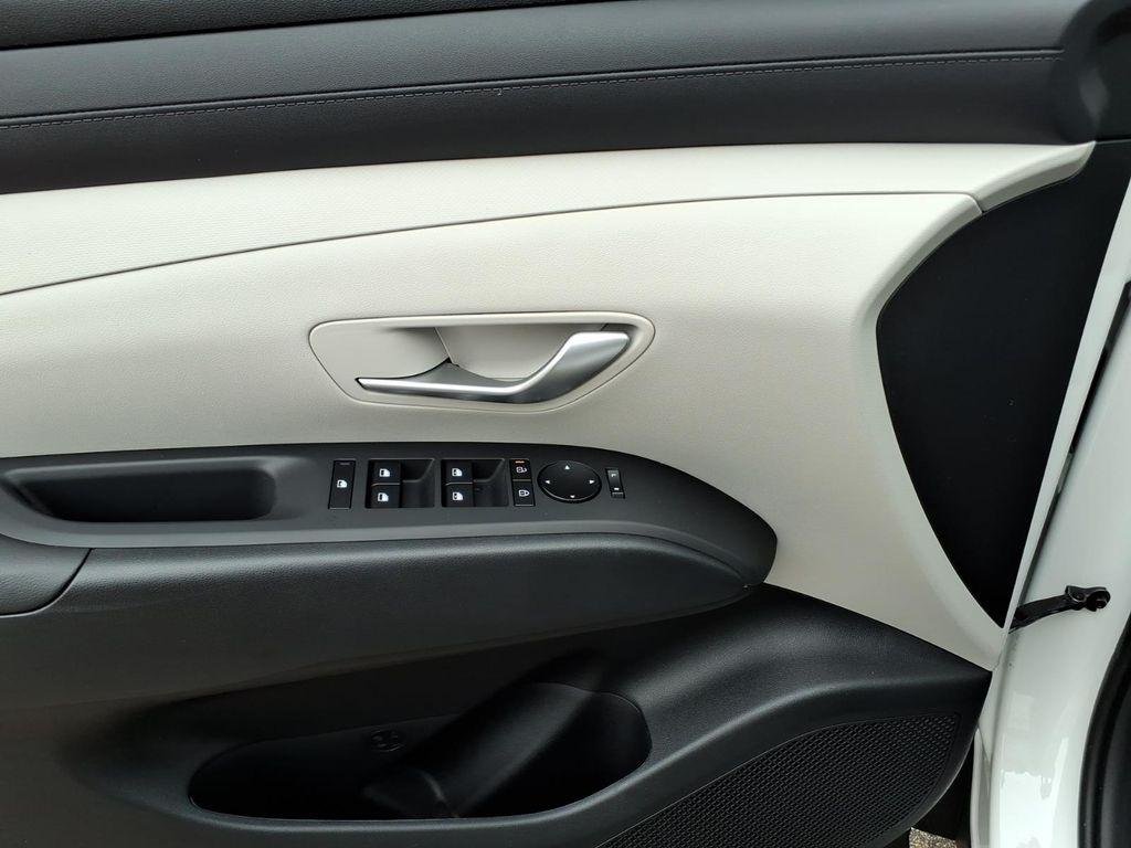 New 2026 White Hyundai SEL FWD image 13