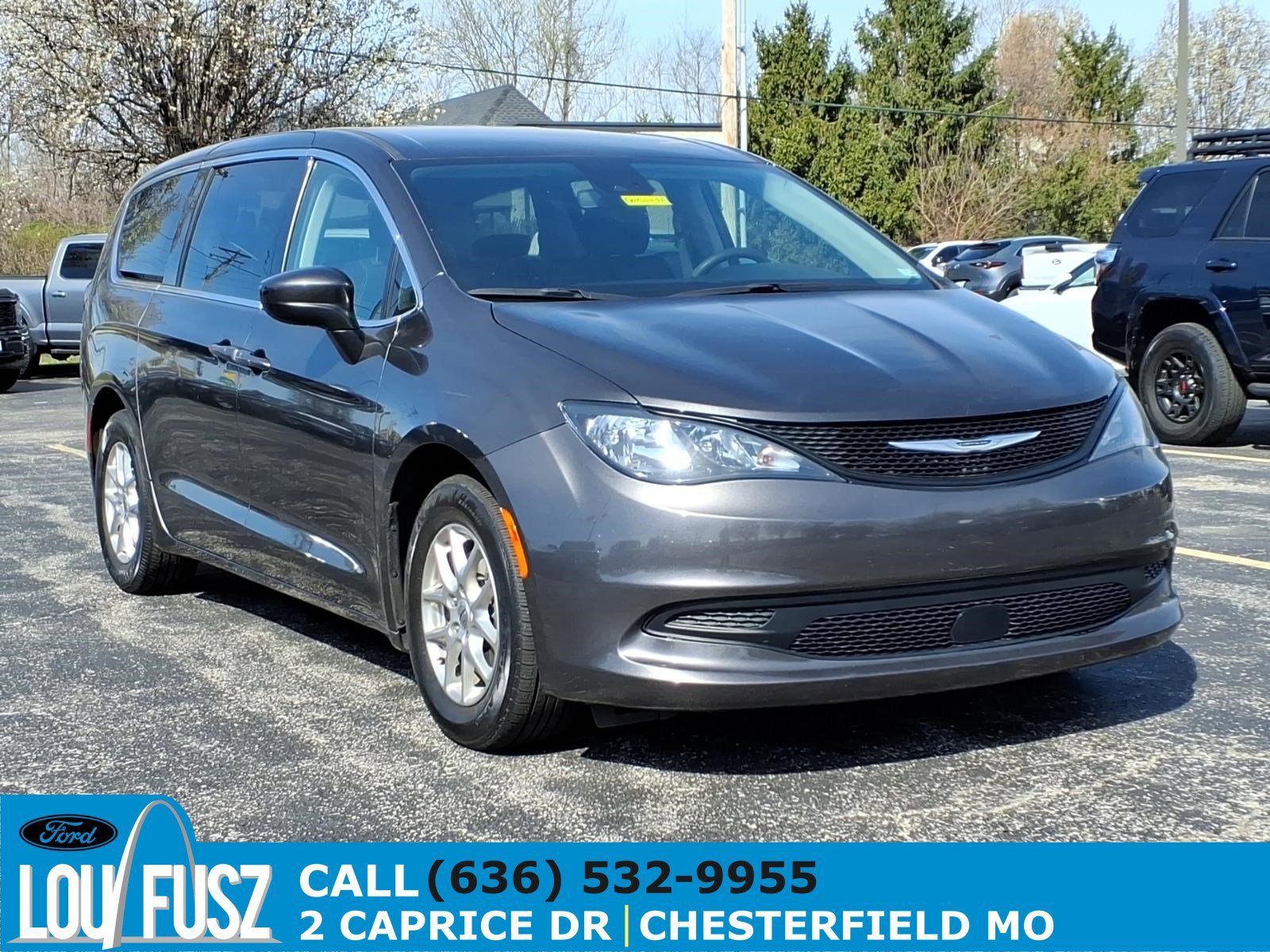 2023 Chrysler Voyager LX