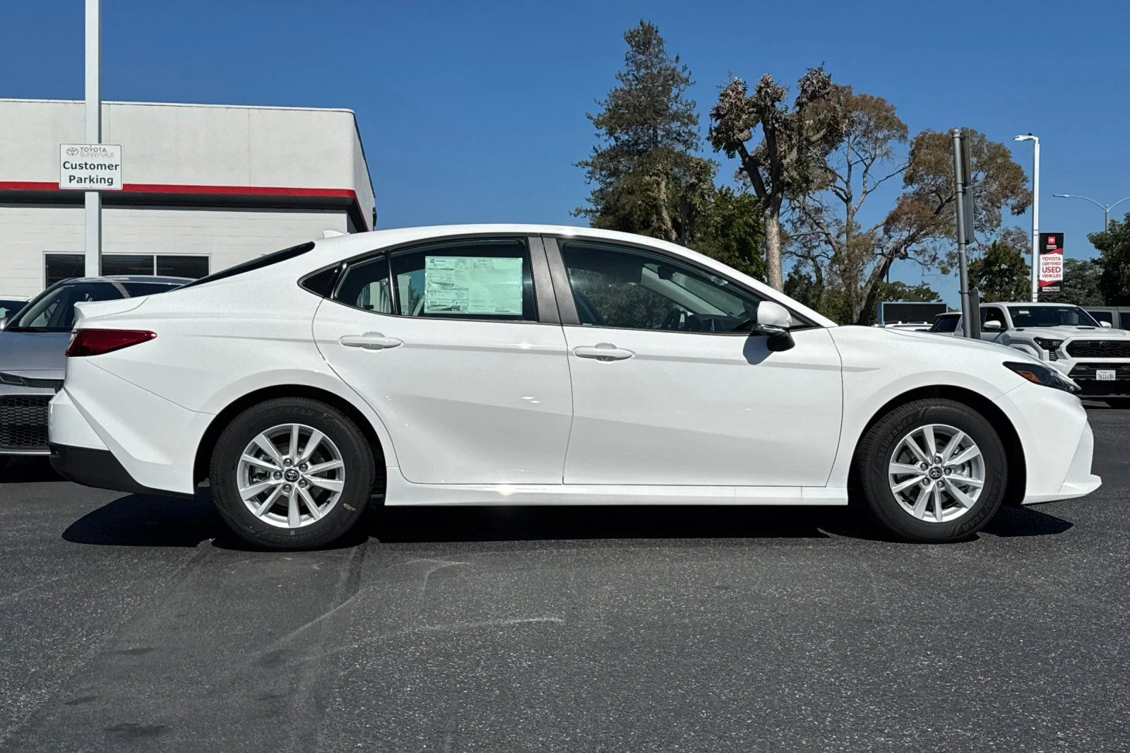 New 2026  Toyota LE image 9