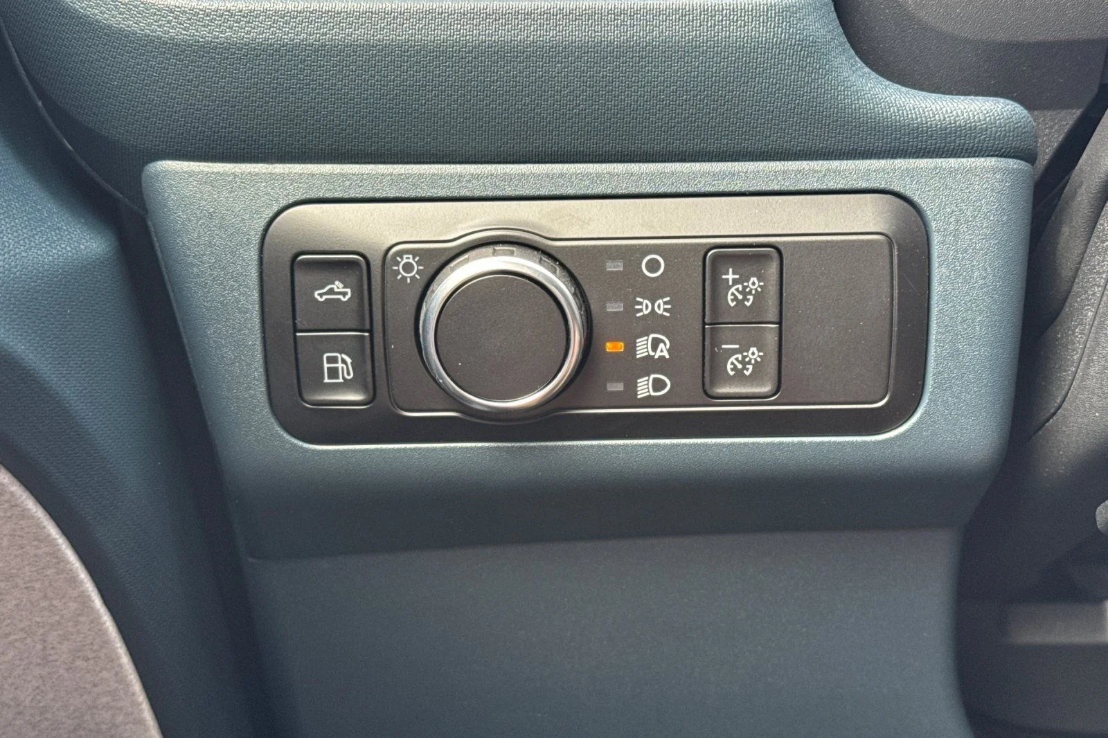 New 2026 Azure Gray Metallic Tri-Coat Ford XLT image 28