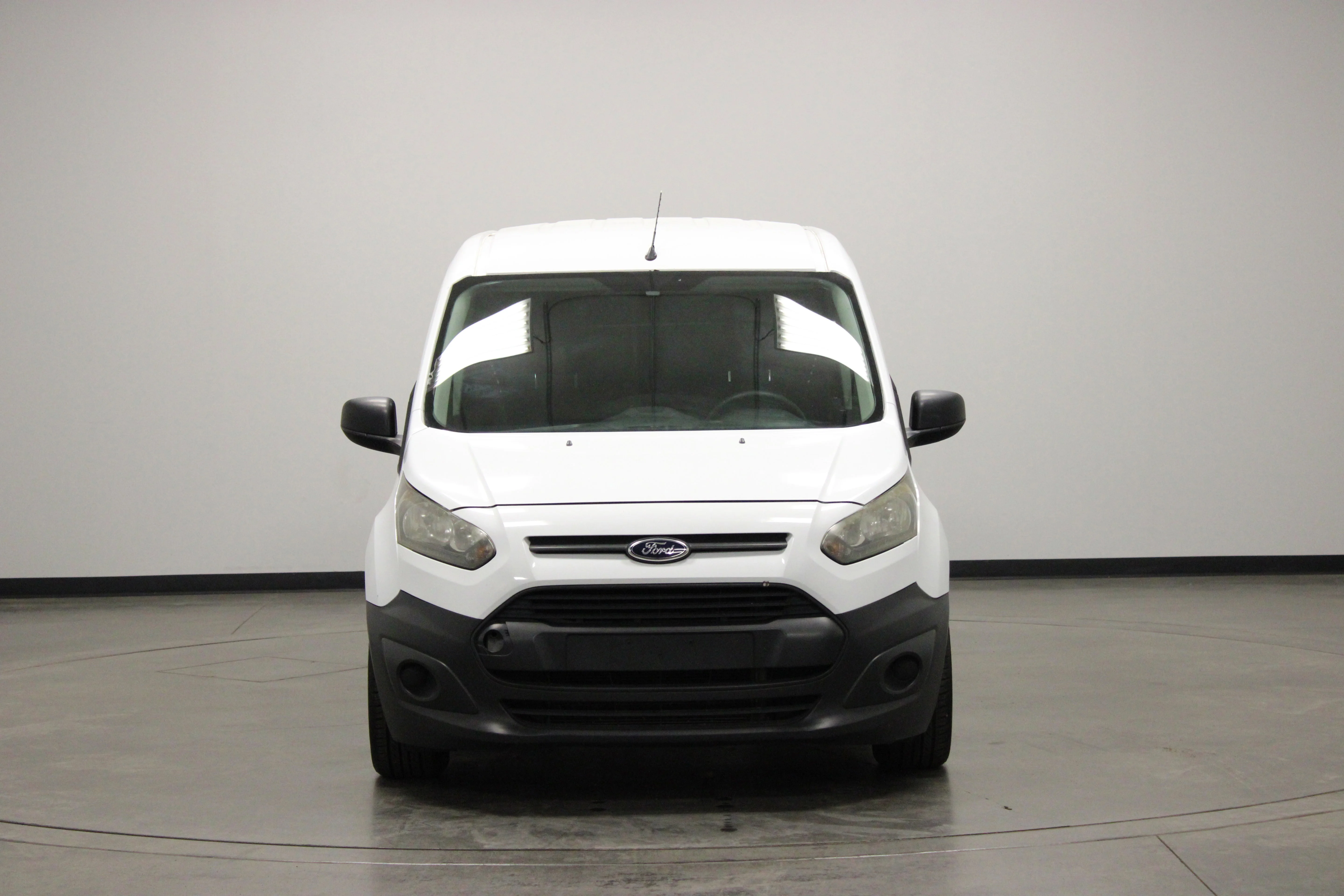 Used 2015 Frozen White Ford XL image 3