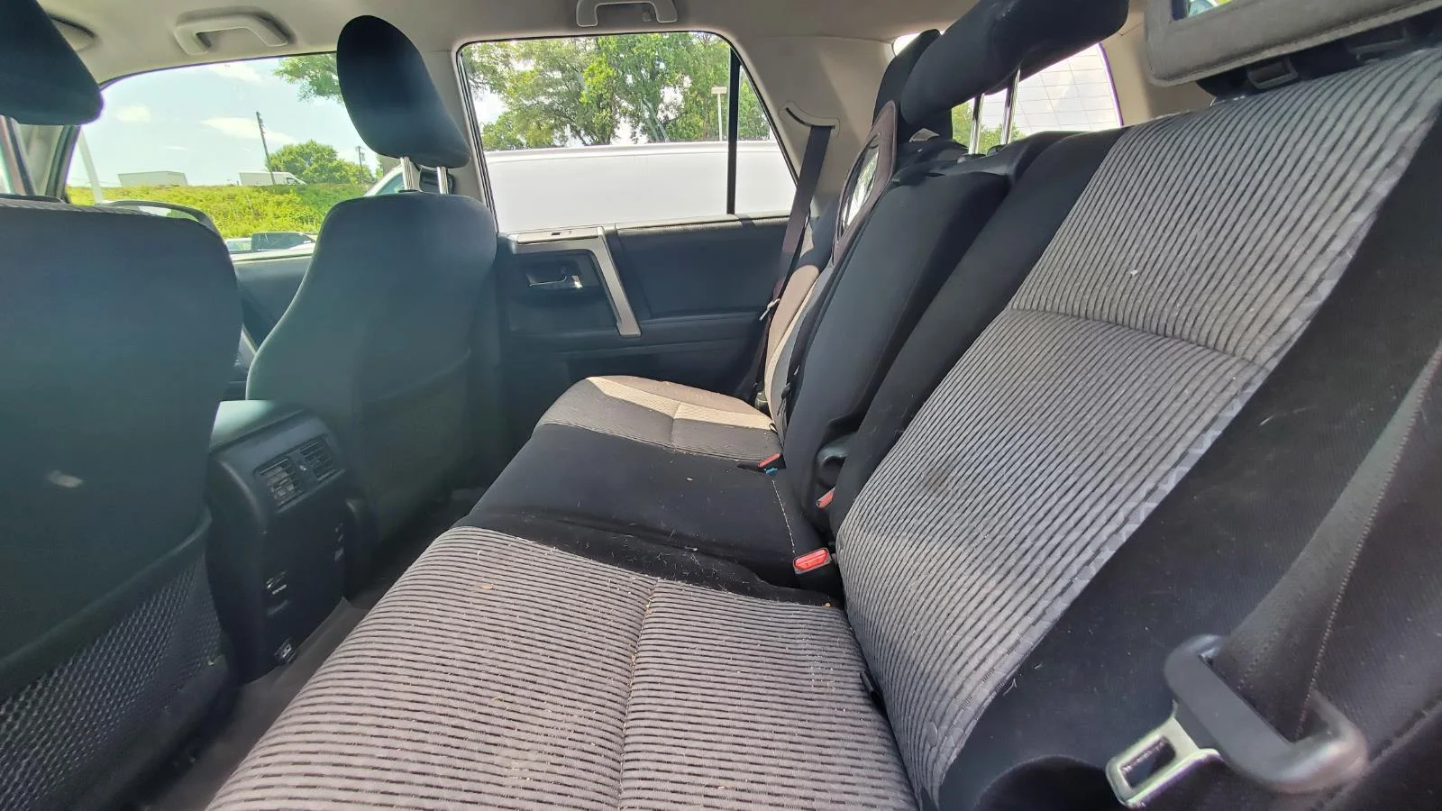 Used 2018 Magnetic Gray Metallic Toyota SR5 image 5