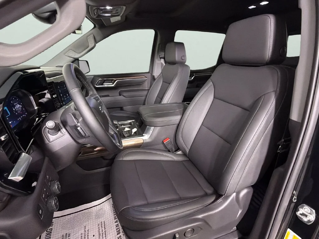 Used 2026 Black Chevrolet RST image 18