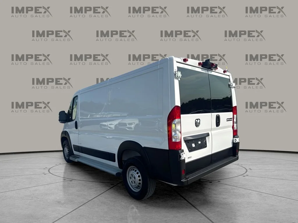 Used 2025 White Ram Base image 3