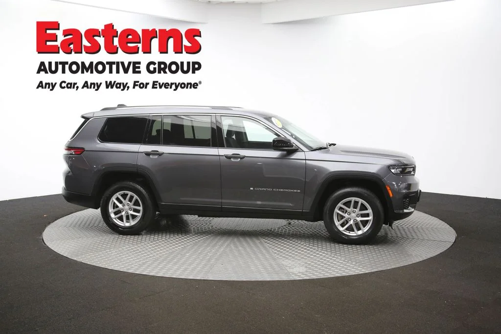 Used 2023 Gray Jeep Laredo image 48