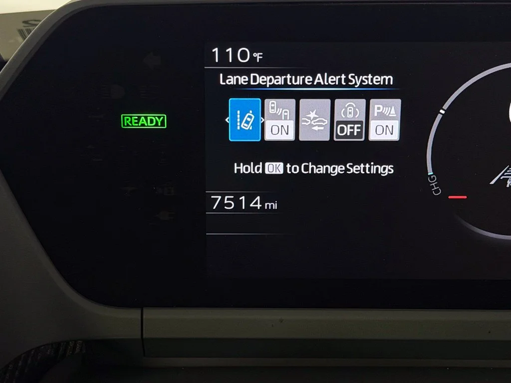 Certified Used 2025  Toyota XLE image 15