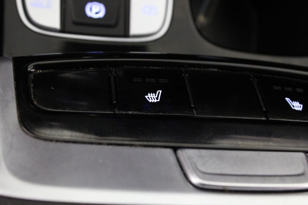 Certified Used 2022 Gray Hyundai SEL image 24