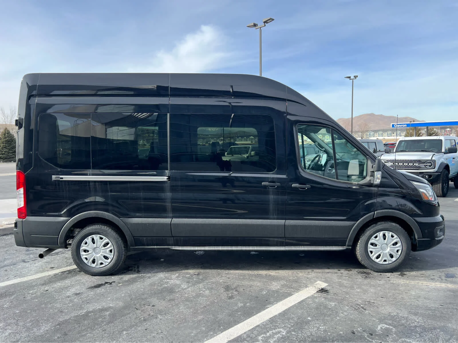 2024 Ford Transit Passenger Van XLT - Photo 6