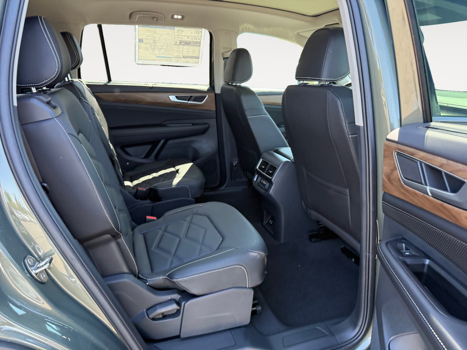 New 2026 Green Volkswagen 2.0T SE w/Technology image 18