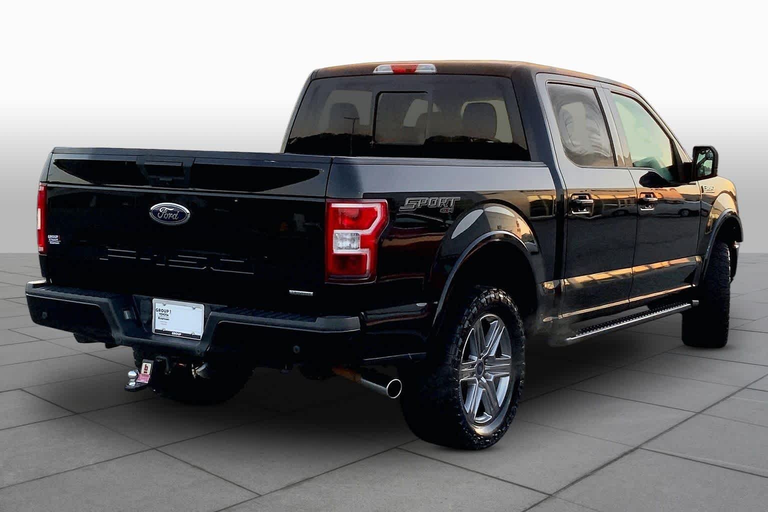 Used 2018 Shadow Black Ford XLT image 12
