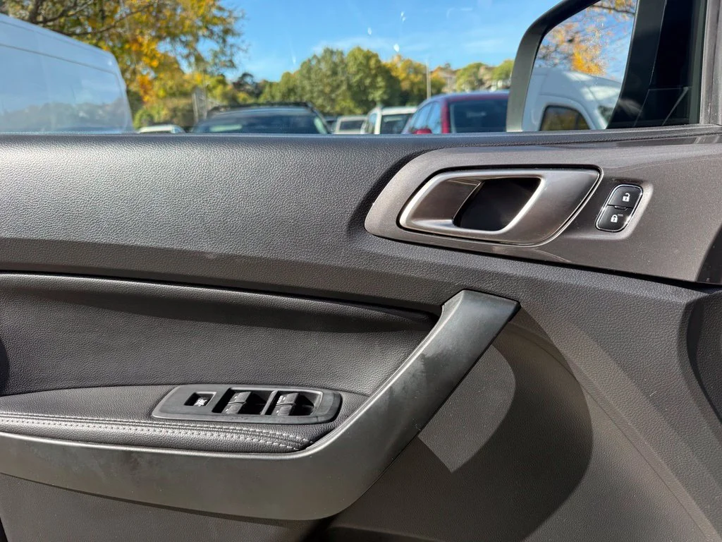 Used 2019 Black Ford Lariat image 18