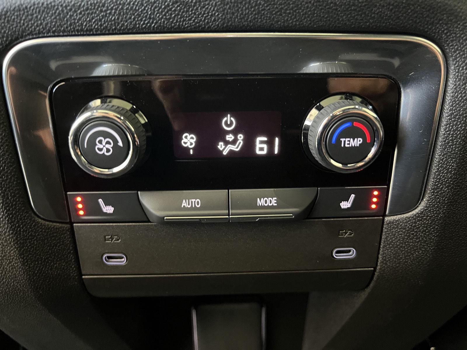 Used 2025 Iridescent Pearl Tricoat Chevrolet RST image 22