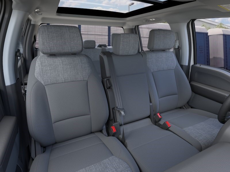 New 2026 Oxford White Ford XLT image 10