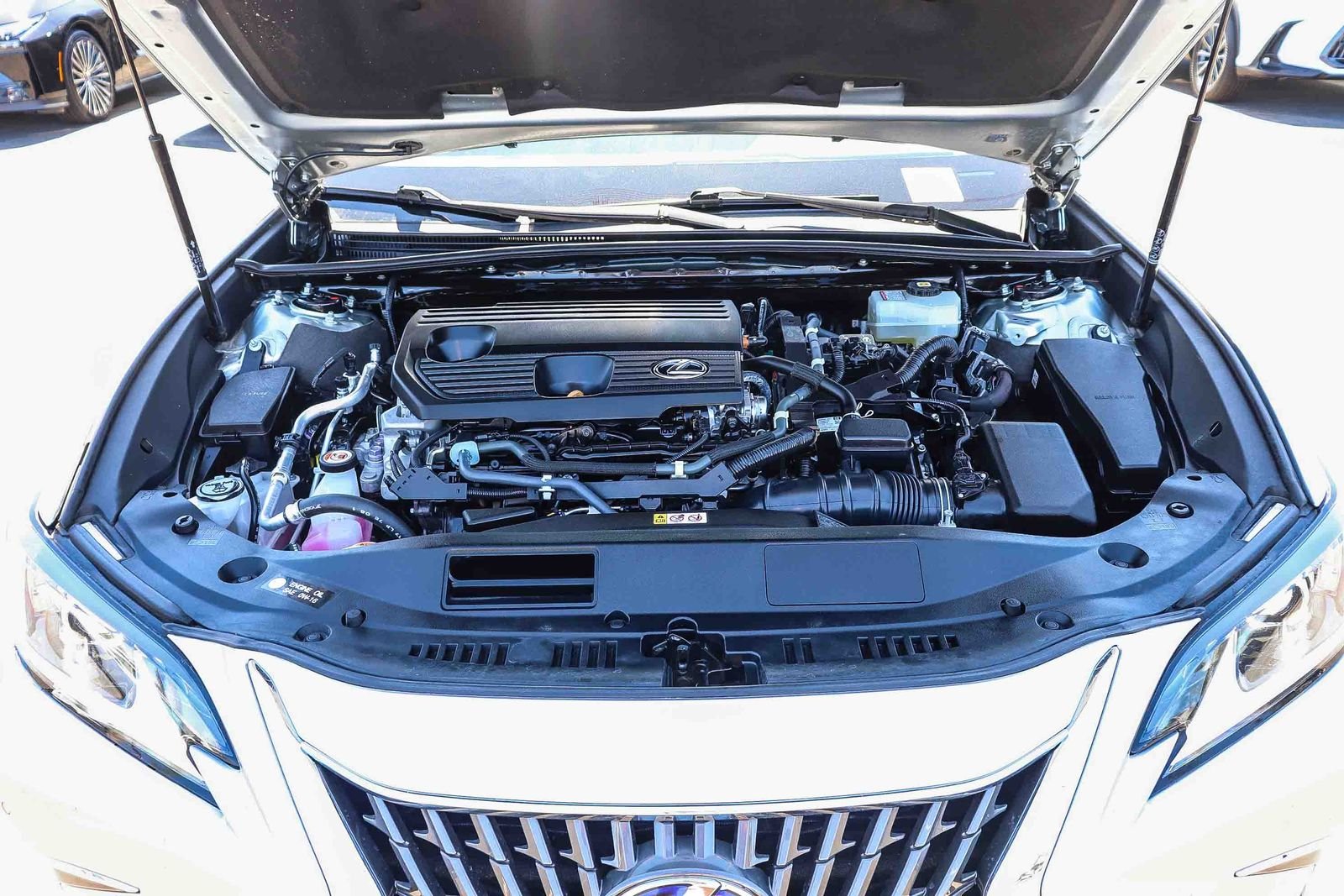 Certified Used 2022 Silver Lexus 300h image 33