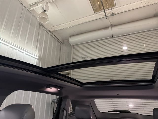 Used 2020 Black Lincoln Reserve image 33