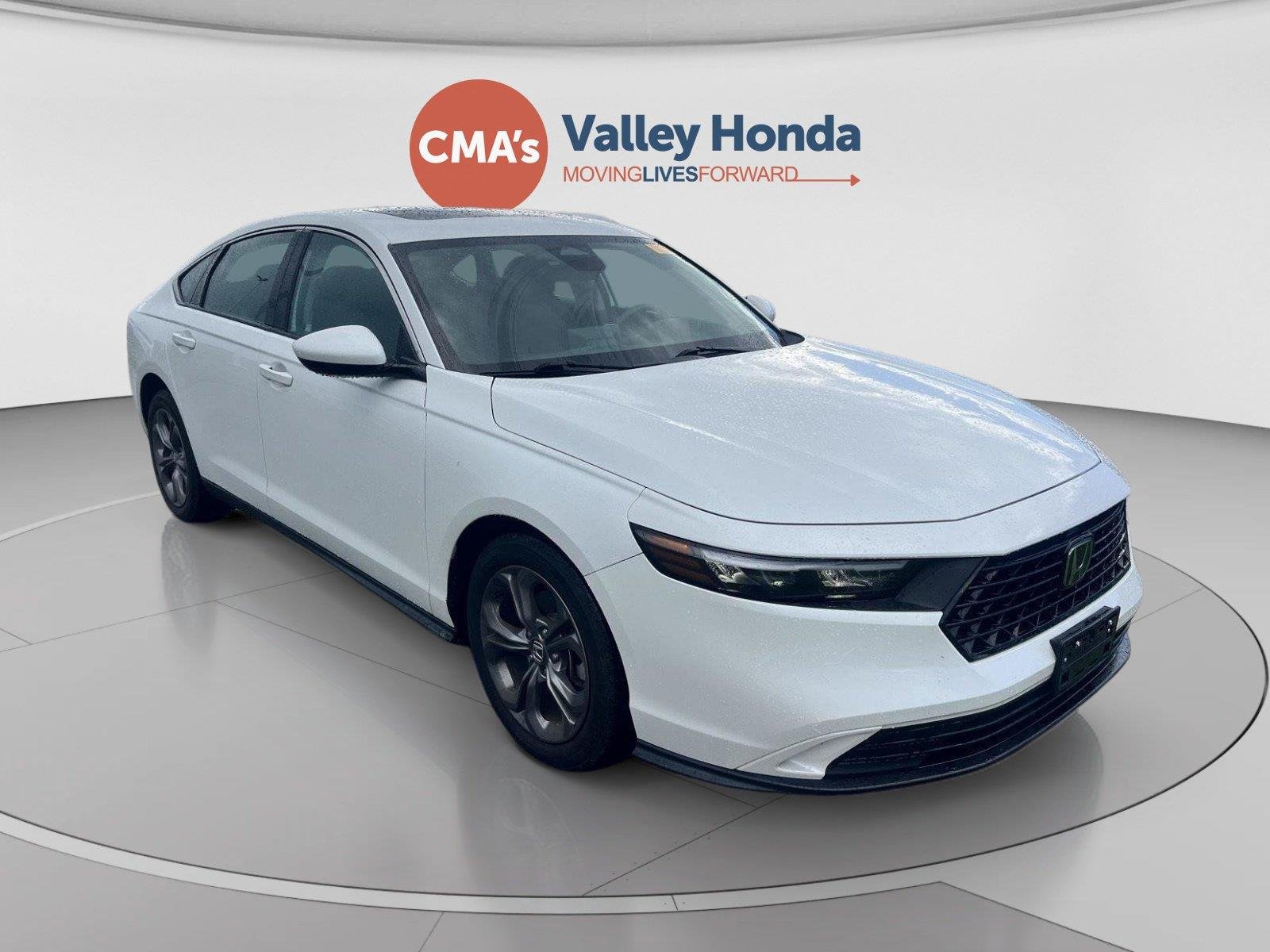 Used 2024 Platinum White Pearl Honda EX image 7