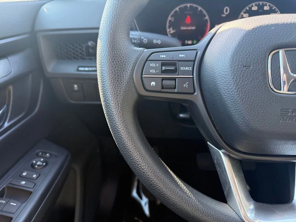 Used 2025 Silver Honda LX image 14